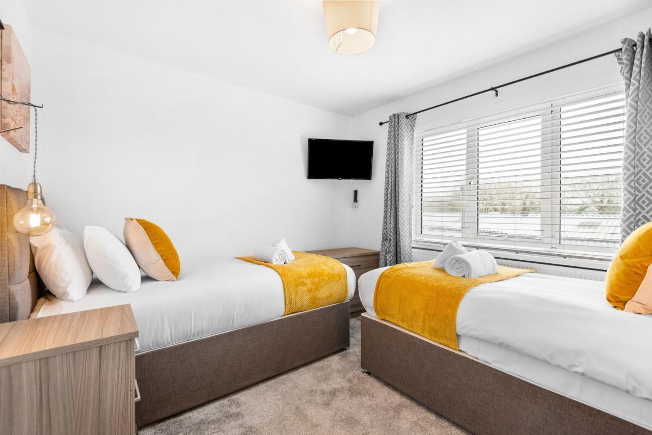 Off Road Parking, Garden, Smart Tv'S In All Rooms! Morriston Zewnętrze zdjęcie