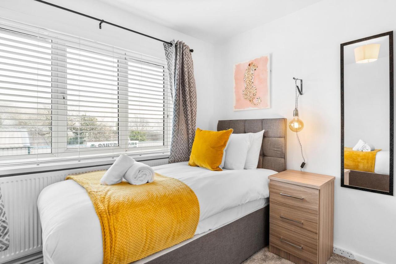 Off Road Parking, Garden, Smart Tv'S In All Rooms! Morriston Zewnętrze zdjęcie