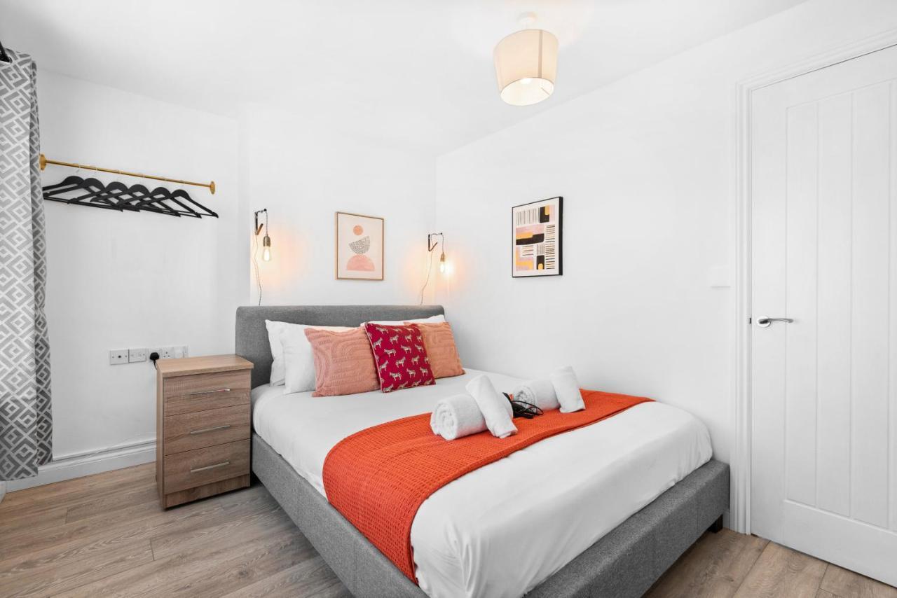 Off Road Parking, Garden, Smart Tv'S In All Rooms! Morriston Zewnętrze zdjęcie